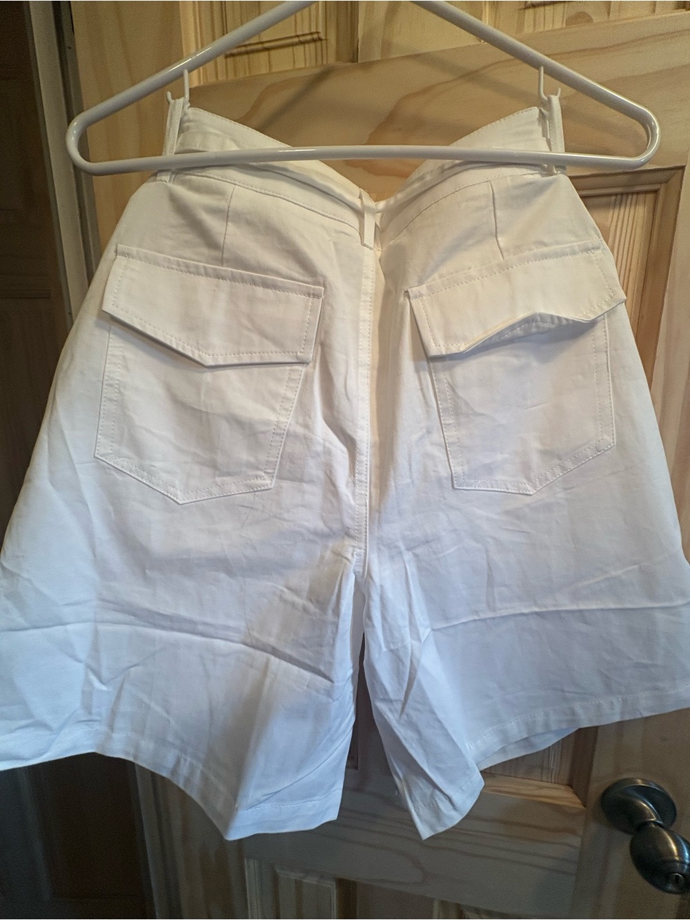 FASHION White Shorts with Red Logo Accent - Picture 5 of 9